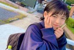 网红吃瓜男扮女装图片大全,笑料百出！