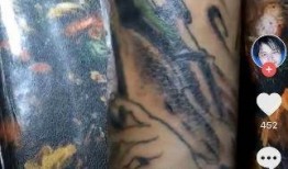 抖音纹身男网红吃瓜