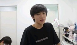 宋亚轩看刘耀文爆料的视频,揭秘背后惊人真相